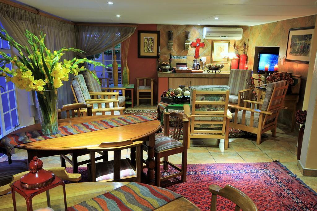 Hotel Avalon Guest Manor Newcastle Esterno foto