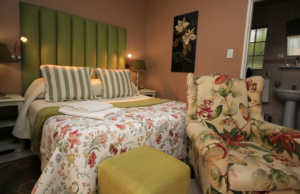 Hotel Avalon Guest Manor Newcastle Esterno foto