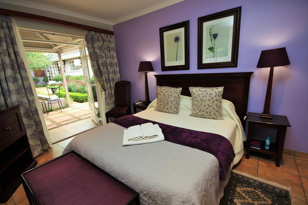 Hotel Avalon Guest Manor Newcastle Esterno foto